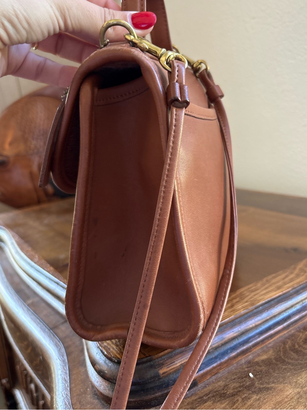 Vintage Coach Classic Brown Leather Crossbody Bag - Picture 3 of 9